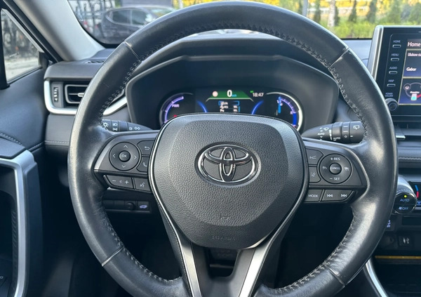 Toyota RAV4 cena 124900 przebieg: 84027, rok produkcji 2019 z Sopot małe 466